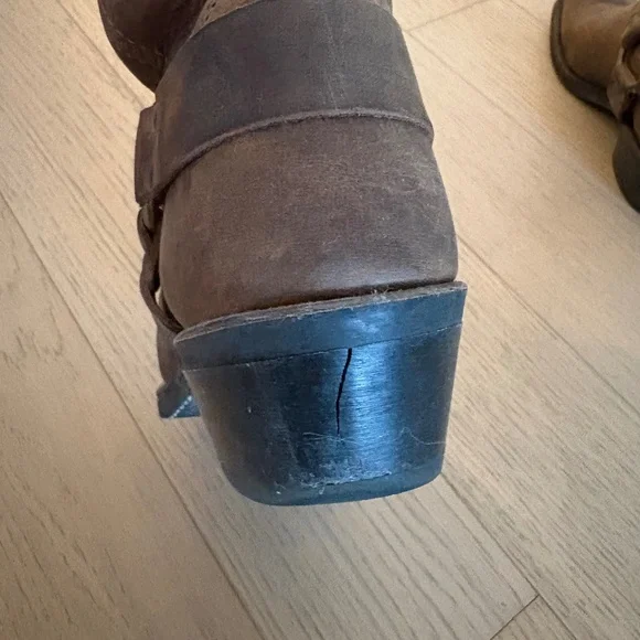 Frye Harness 12R Women's Boots - Size 9 - Picture 8 of 8